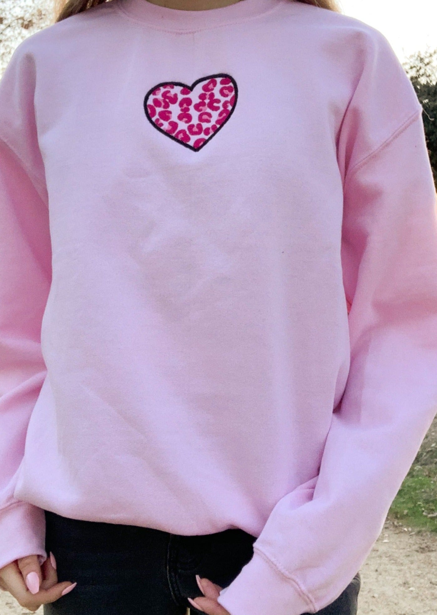 Cheetah Print Heart Embroidered Pink Sweatshirt – BOXEDTRENDS